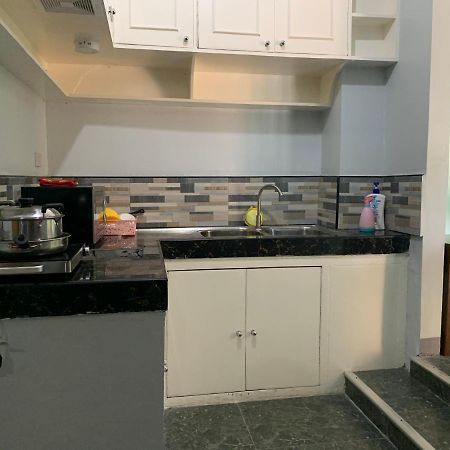 Beinte Singko De Marso Apartments Candon Exteriör bild